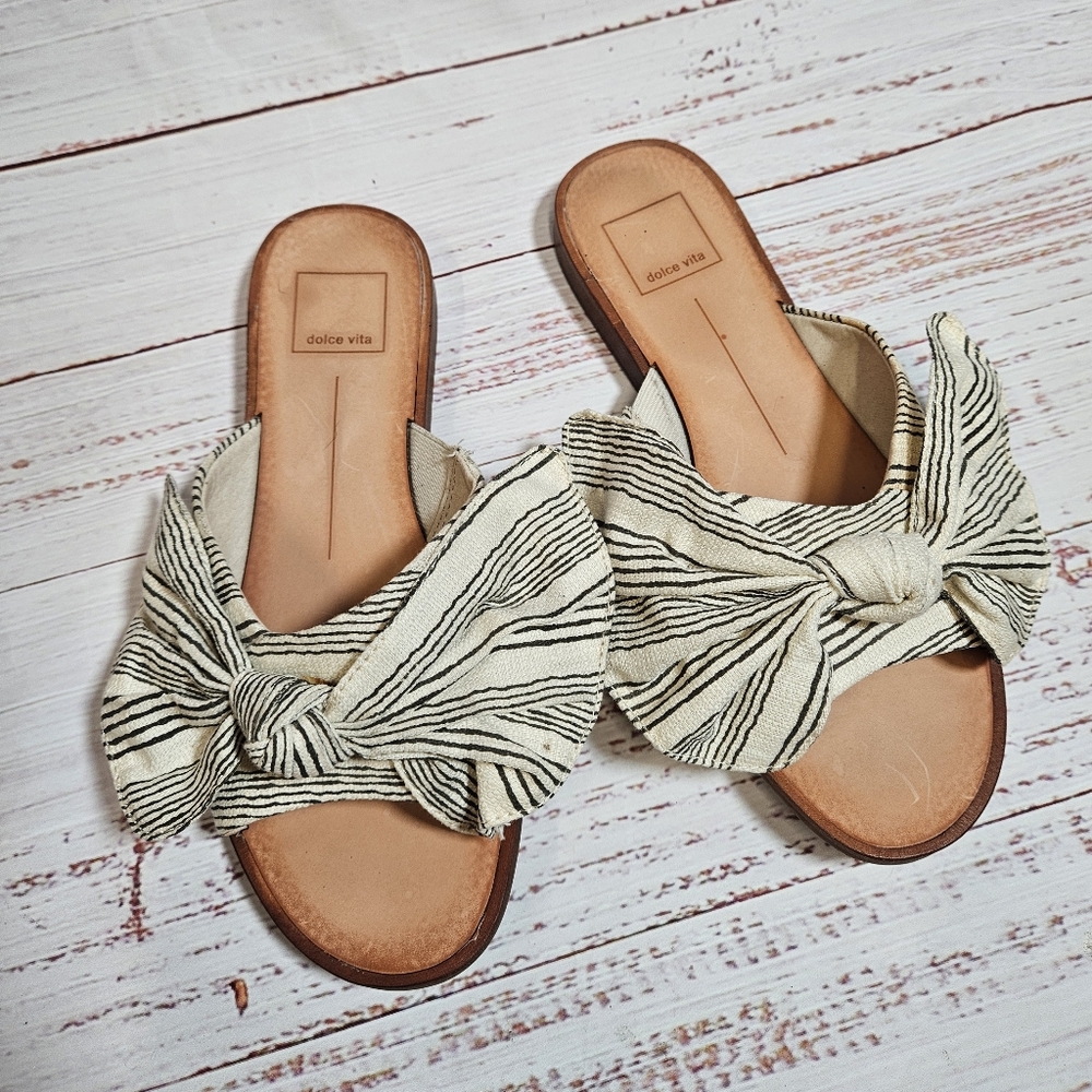 Dolce Vita Women's Black and White Slide Sandals